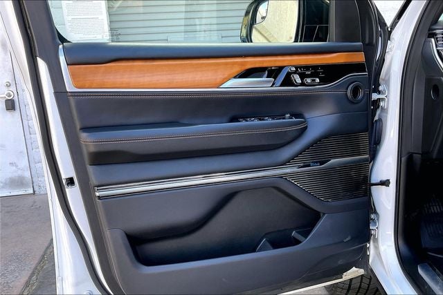 2024 Jeep Grand Wagoneer L Series III