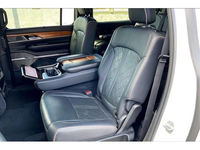 2024 Jeep Grand Wagoneer L Series III