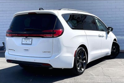 2026 Chrysler Pacifica Limited