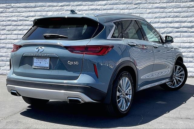 2023 INFINITI QX50 LUXE FWD
