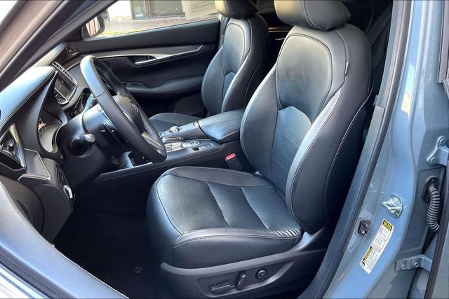 2023 INFINITI QX50 LUXE FWD