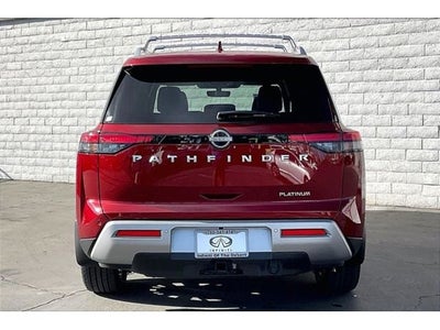 2025 Nissan Pathfinder Platinum