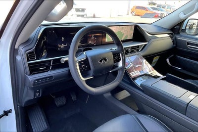 2027 INFINITI QX80 Luxe 2WD