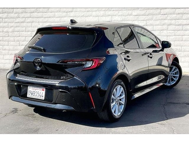 2025 Toyota Corolla Hatchback SE