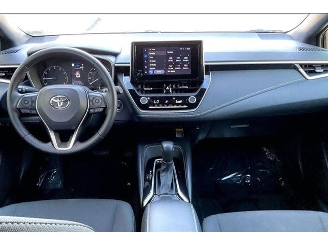 2025 Toyota Corolla Hatchback SE