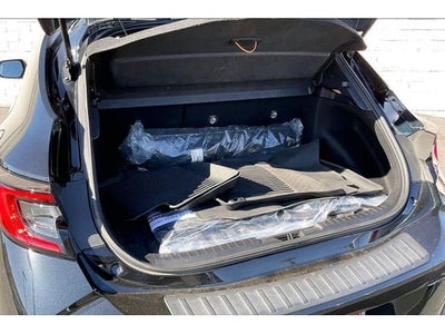 2025 Toyota Corolla Hatchback SE